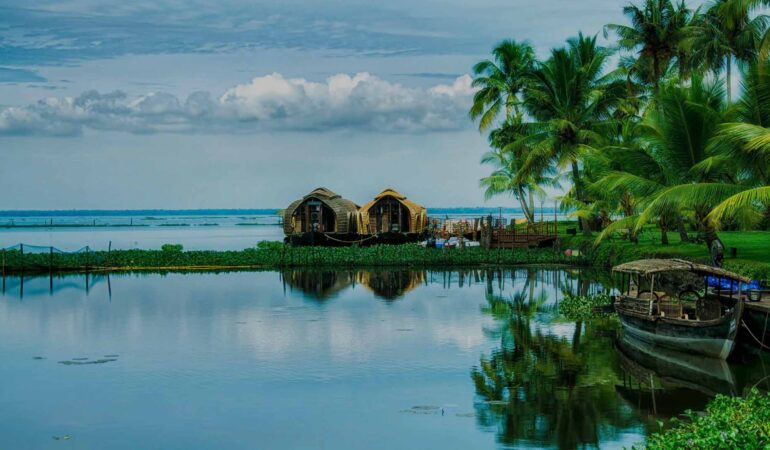 4 Nights 5 Days Delight Kerala Trip Package